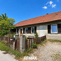 04 Haus - Straßenseite