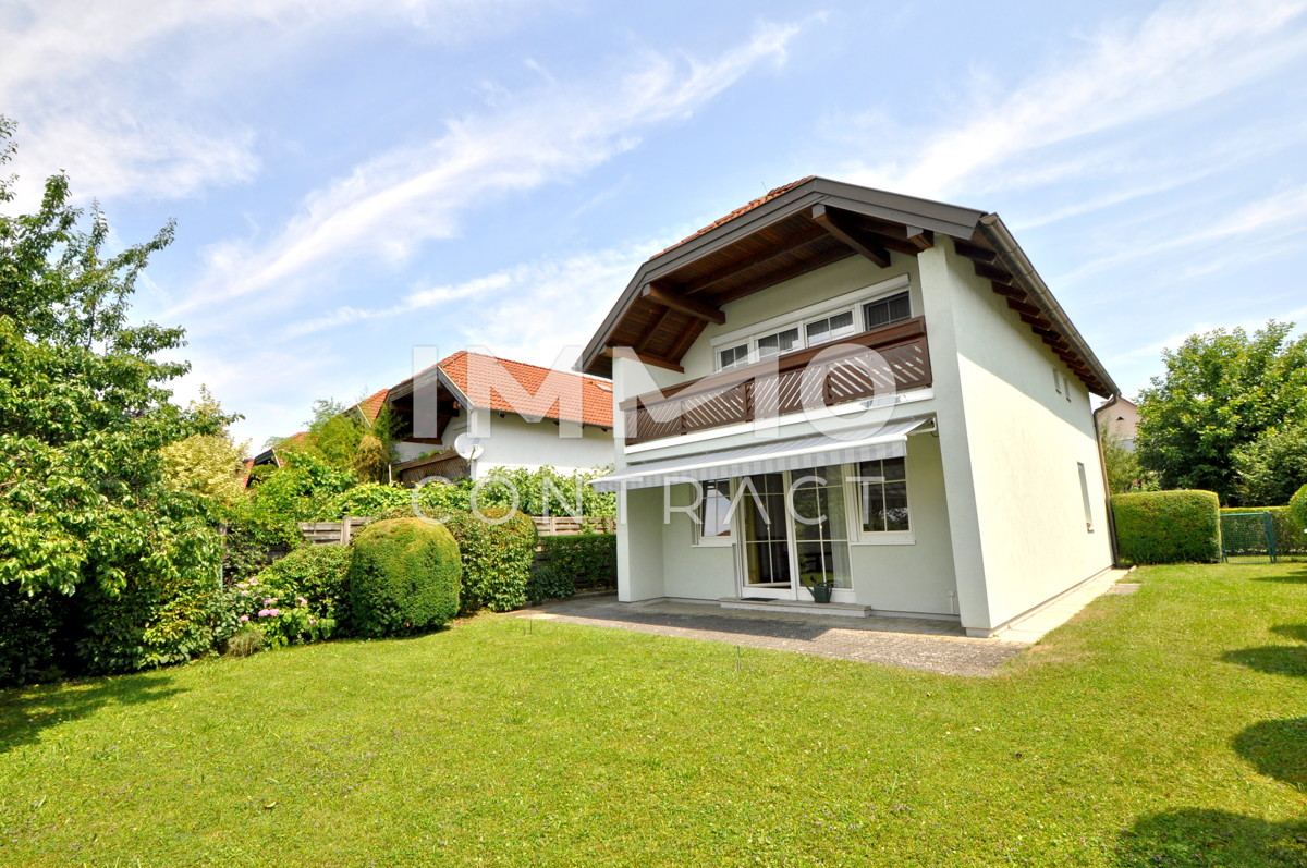 Blick auf´s Haus von der Gartenseite