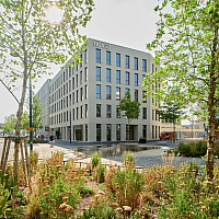 _DSF9606_Panorama_logo