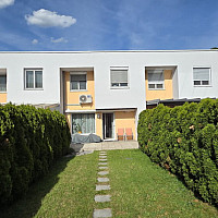 Wohnung im Reihenhausstil