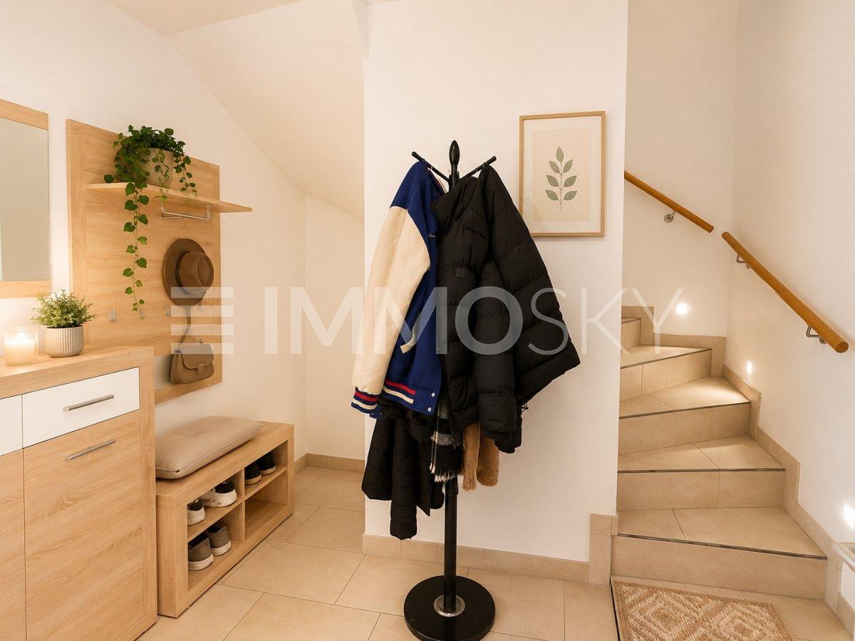 Garderobe EG