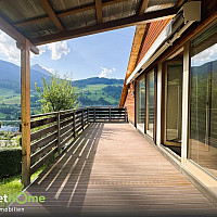 Haus mit zwei Einheiten