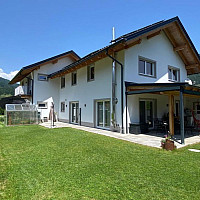 Wohn+Gästehaus Gartenseitee