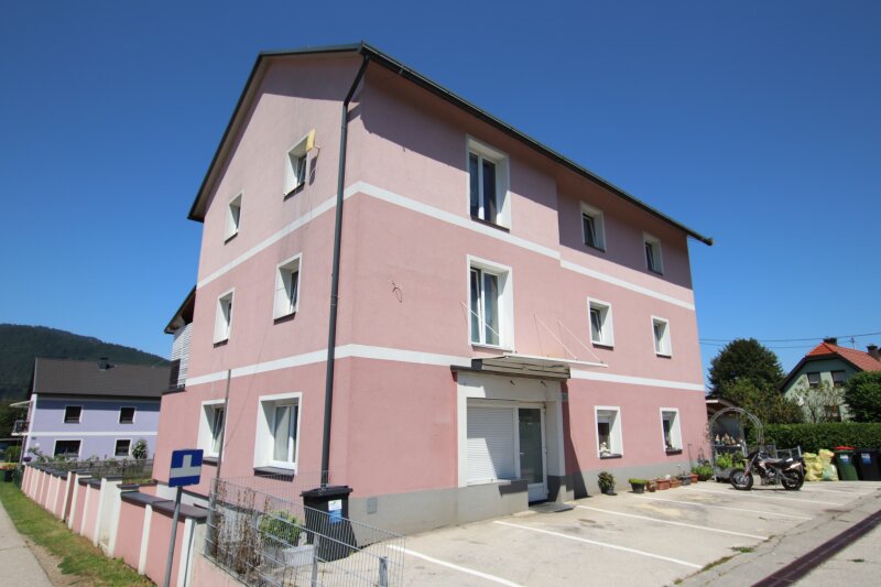 Teilsaniertes 350m² Mehrfamilienhaus mit 4 Wohnungen in Maria Saal - Ratzendorf - nicht vermietet