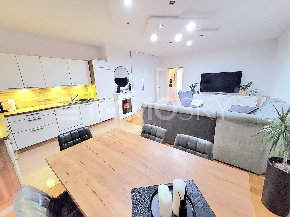 Essnische mit offener Küche