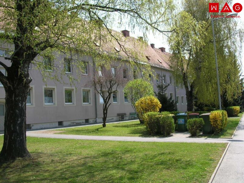 Siedlung straßenseitig