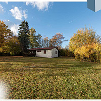 Großzügiges Grundstück mit altem Bewuchs