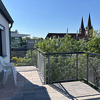 Sonnige Terrasse der Wohnung n