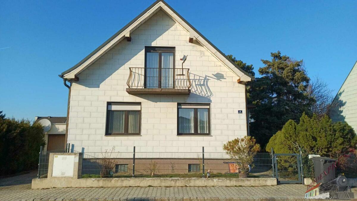 WhatsApp Image 2026-03-05 at 16.37.04