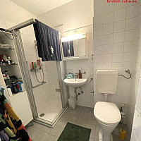 Badezimmer/Toilette