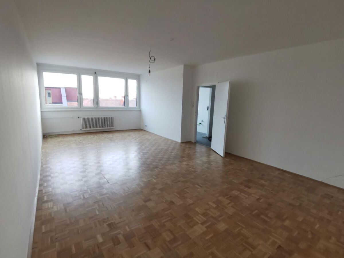 Wohn-Essraum 35 m², nach Süden