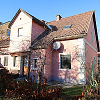 Schönes 135m² Wohnhaus mit schönen idylischen 423m² Hofgrundstück