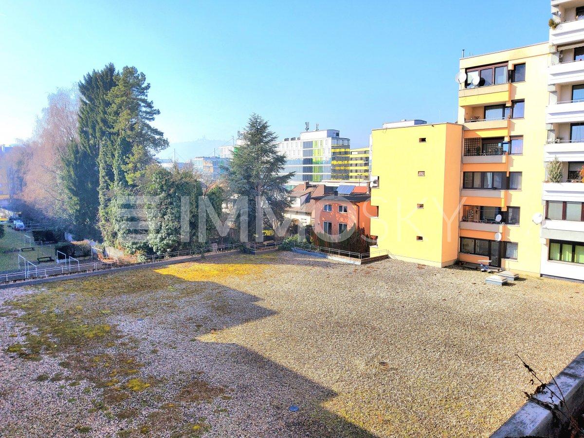 Panoramablick bis zum Pöstlingberg von der Loggia