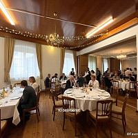 Gastraum KI unterstützt