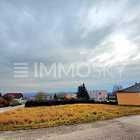 Großes Baugrundstück nahe Golfplatz