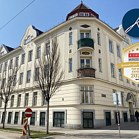 wunderschönes Zweifrontenhaus