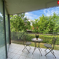 KI generiert Balkon