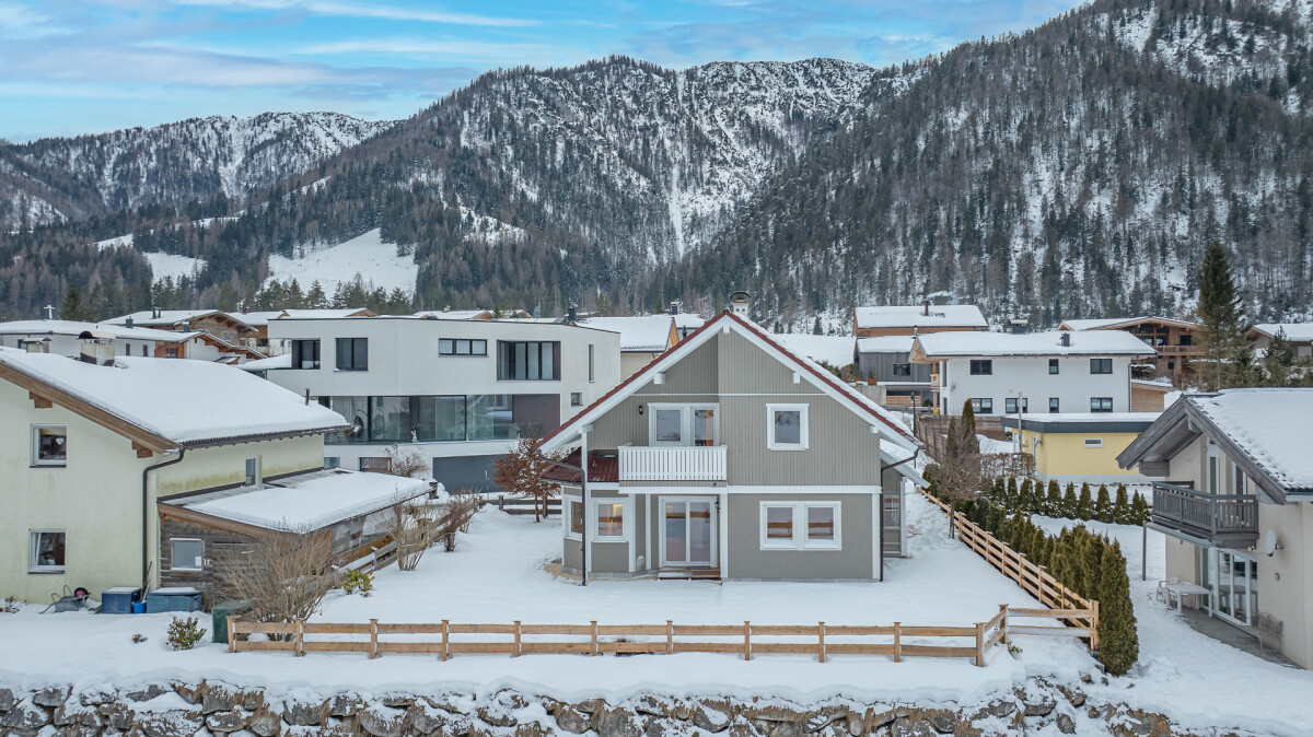 KITZIMMO-Haus mit Einliegerwohnung und Panoramablick in Top-Wohngegend - Immobilien St. Ulrich.