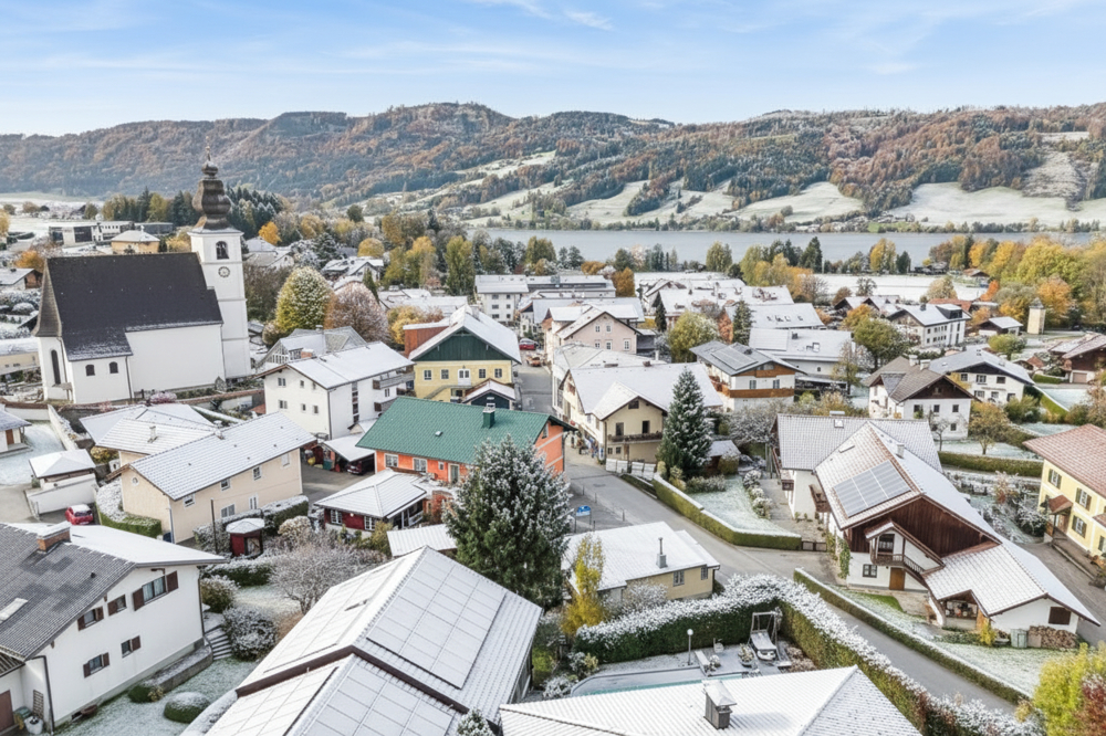 Blick über Zell am Moos bis zum Irrsee ? ein Ort zum Innehalten