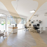 Bsp. Büro - Visualisierung ? Einrichtung mittels KI ergänzt