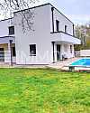2 Familienhaus mit Pool