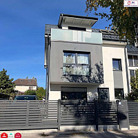 Vorderseite des Hauses