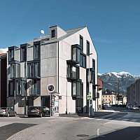 Gebäude Süd-Westseite.jpg