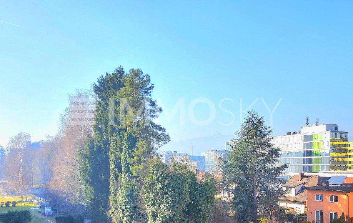 Panoramablick bis zum Pöstlingberg von der Loggia