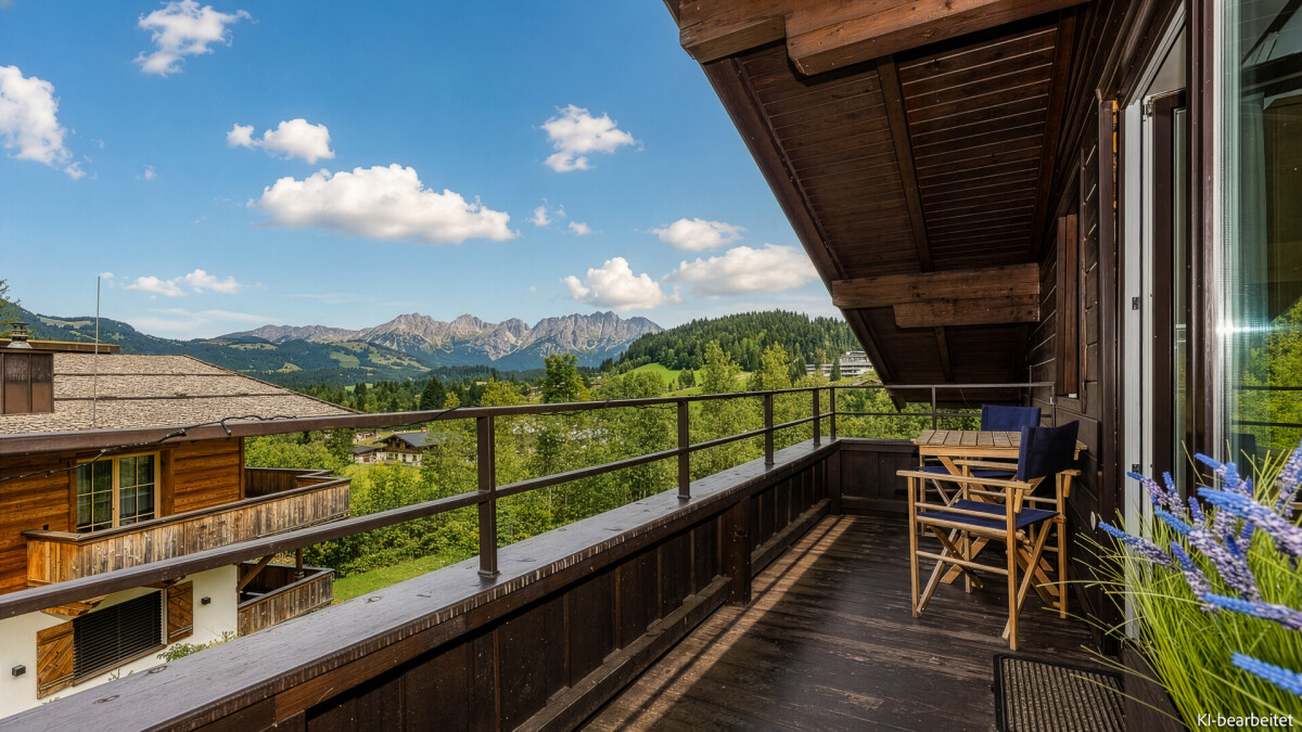 KITZIMMO-Dachgeschosswohnung an der Skipiste mit Kaiserblick kaufen - Immobilien Kitzbühel.-5-16