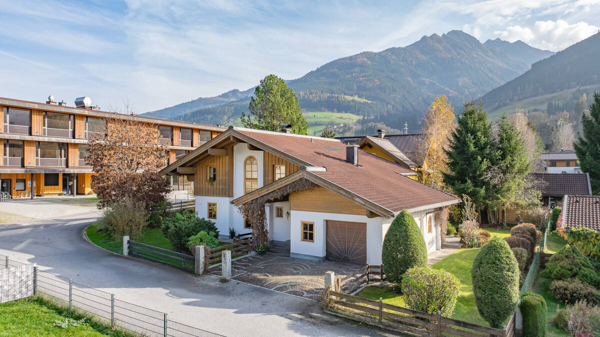 KITZIMMO-Landhaus in sonniger Ruhelage kaufen - Immobilien Salzburg.