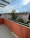 Sonniger Balkon mit traumhaftem Ausblick