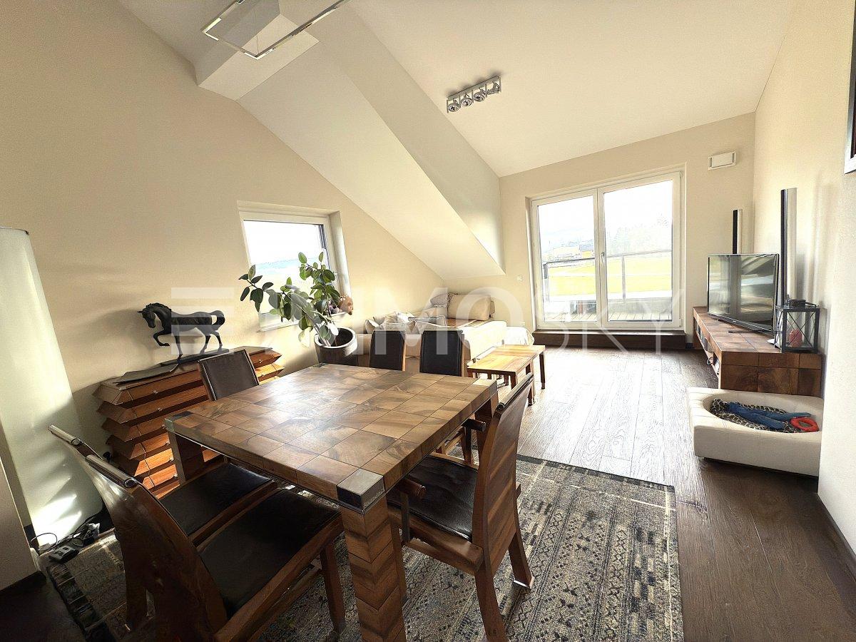 Wohnzimmer/Essbereich
