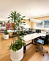 Großes Büro