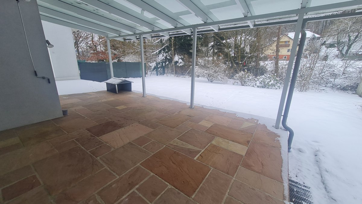 Überdachte Terrasse!