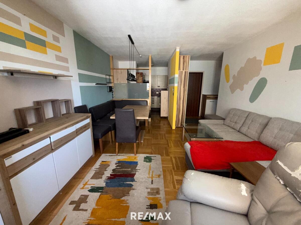 Wohnzimmer Ansicht 1