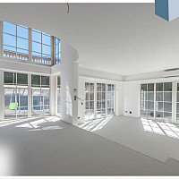 Lichtdurchfluteter Ess- und Wohnbereich