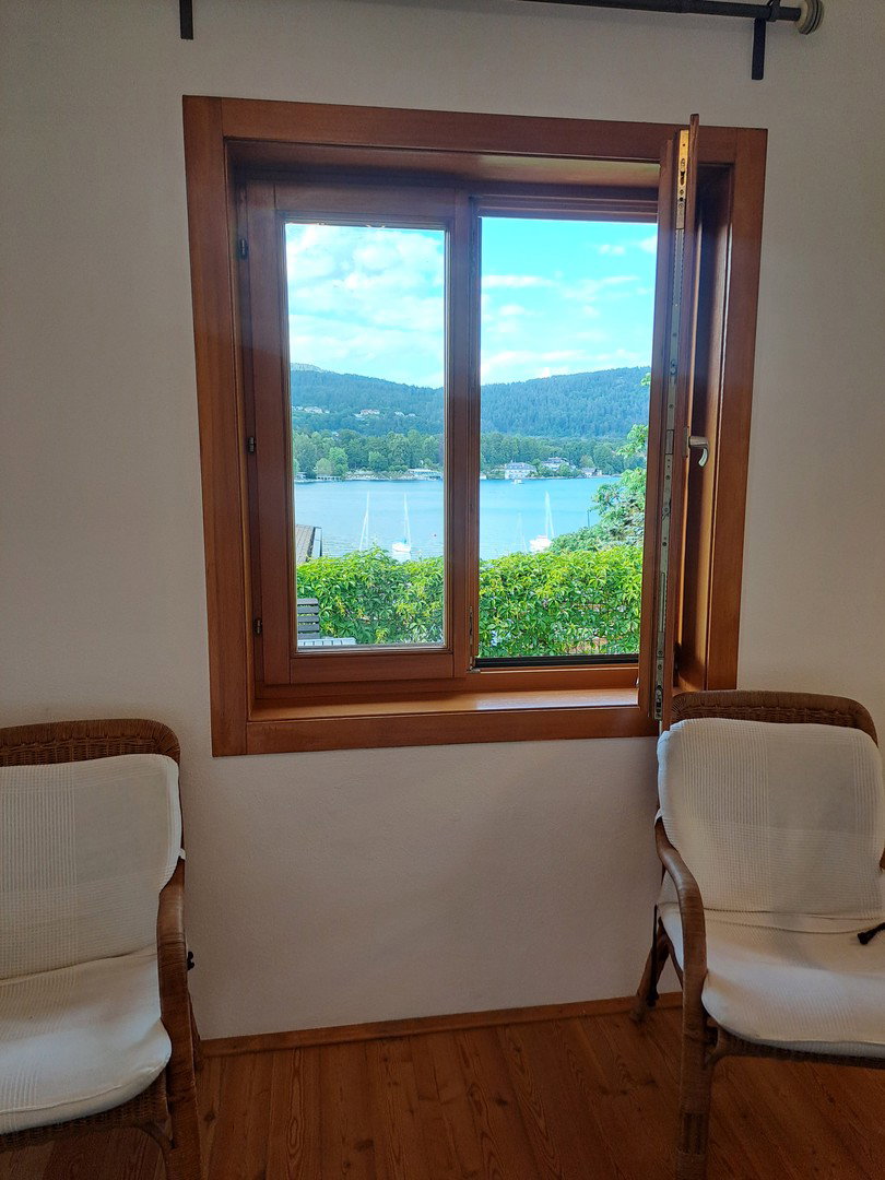 Herrlicher Seeblick Wohnzimmer