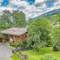 KITZIMMO-Historischen Anwesen mit 3.800 m² Grund in Ruhelage - Immobilien Jochberg.
