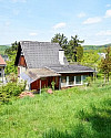Ansicht aus dem Jahr 2017 nach Nordwesten mit Sommerhaus