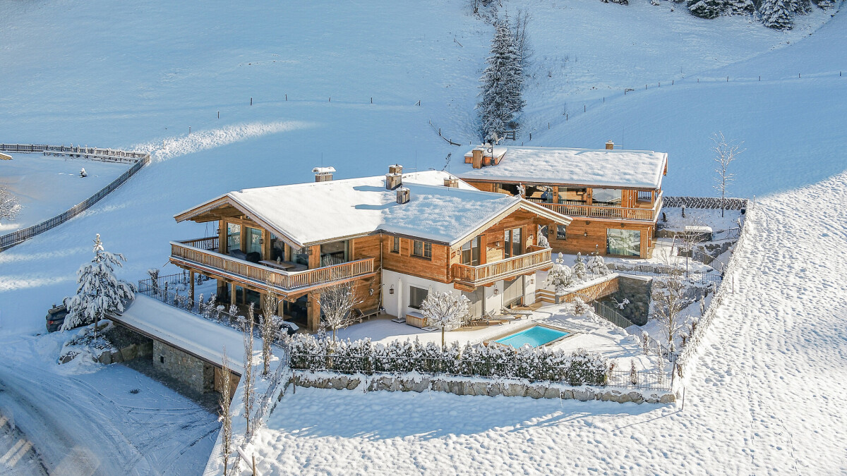 KITZIMMO-Luxuswohnung mit Pool in Toplage kaufen - Immobilie Jochberg.