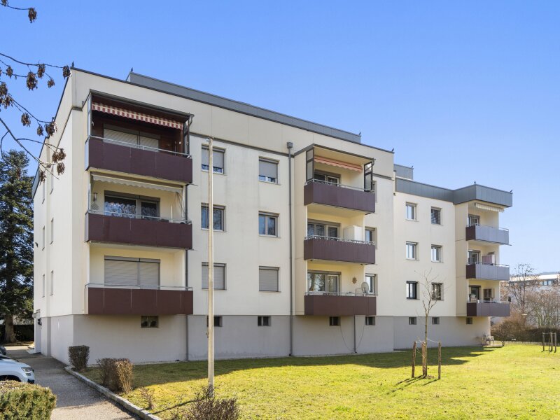 Schöne, sonnige und ruhige 94,00m² 3 Zi Wohnung mit Loggia in Klagenfurt - Karl-Marx-Straße