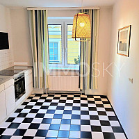 Gepflegte Küche mit Essnische