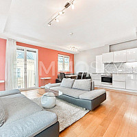 Genial und ganz zentral