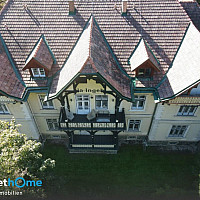 Villenansicht Drohnenflug